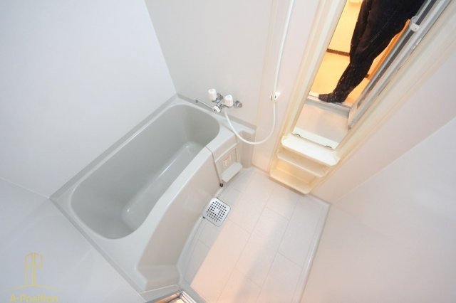 バス・シャワールーム　ＩＳＩＳ