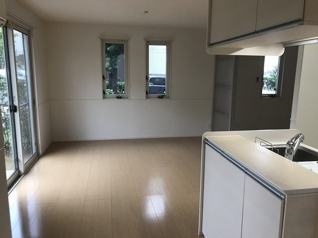 居室・リビング　Ｃ１０１号室　ＬＤＫ