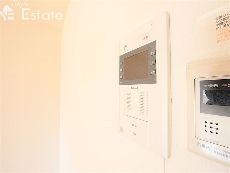 セキュリティ　モニター付きインターホン