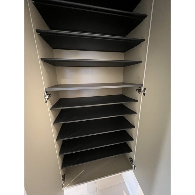 玄関　シューズボックス