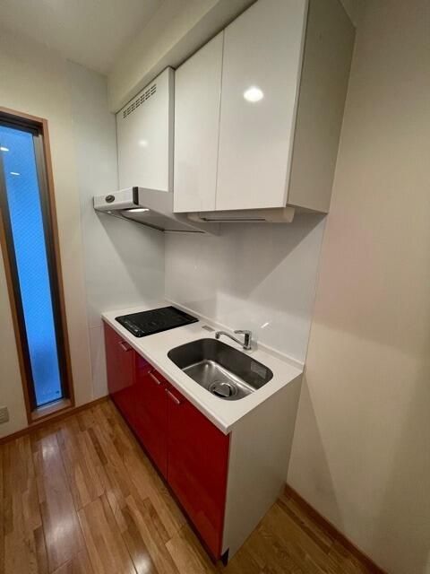 キッチン　※別部屋参考写真