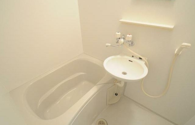 バス・シャワールーム　別部屋同仕様