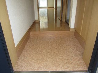 玄関　マーブルII (写真間取り反転タイプ)