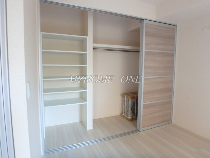 収納　洋室収納