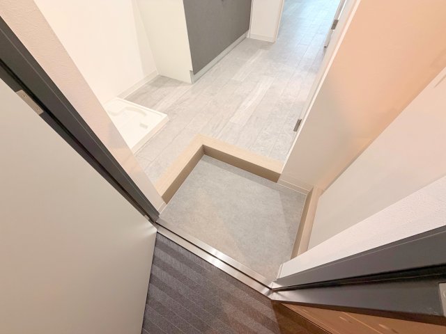 玄関　素敵な玄関は毎朝あなたを元気に送りだしてくれますよ。