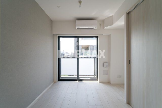 居室・リビング　別号室参考写真