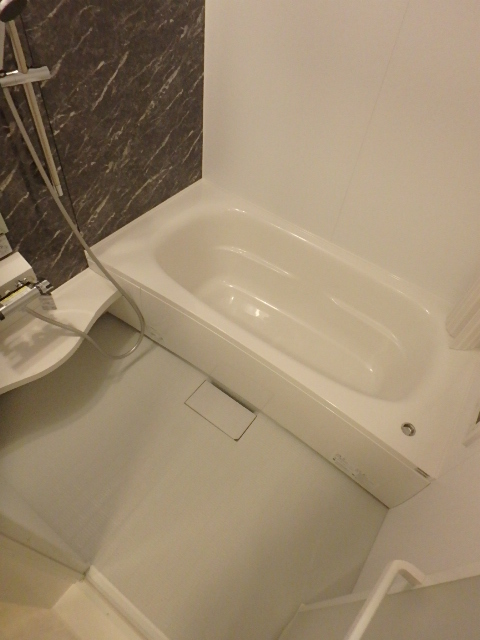 バス・シャワールーム　憧れだった一坪バス。