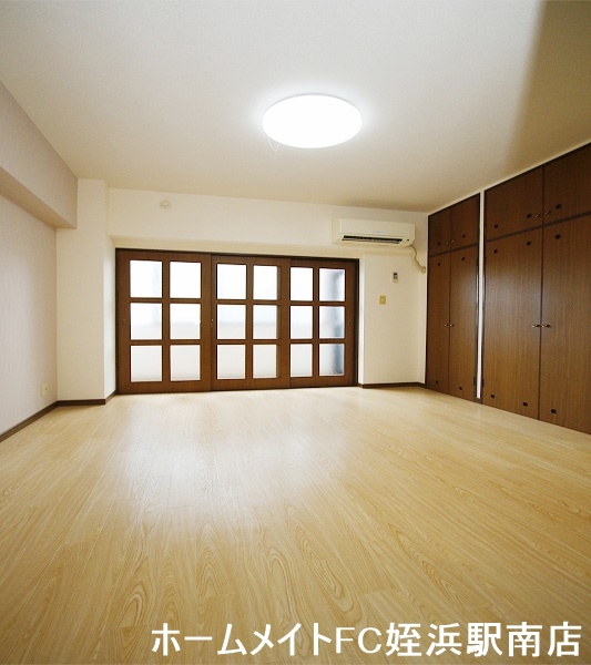 居室・リビング　★駅もスーパーもすぐ近く♪★参考写真