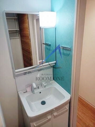 洗面設備　洗面台です。