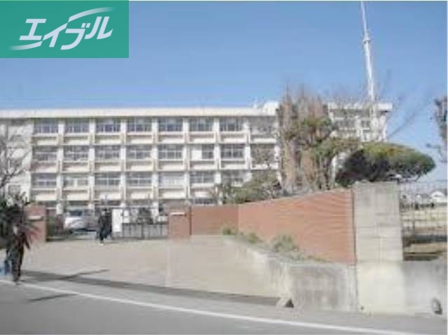 中学校　倉敷市立倉敷第一中学校（中学校）まで1172m