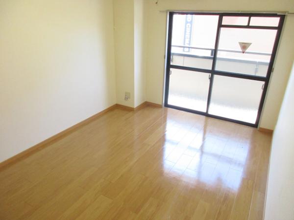 居室・リビング　写真は別のお部屋のイメージです