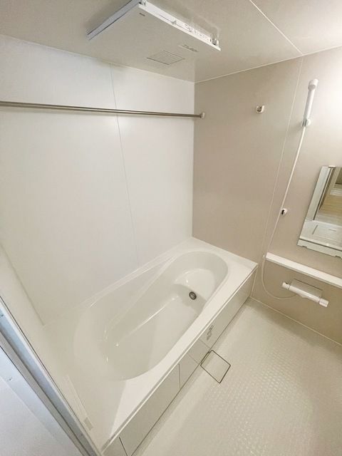 バス・シャワールーム　ゆったり1坪バスルーム