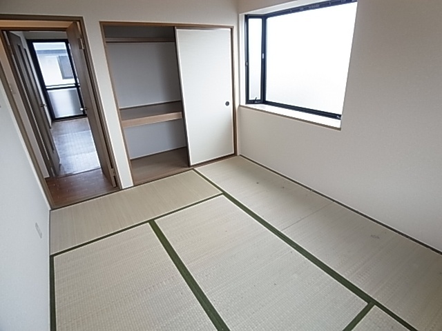 ＪＲ山陽本線 垂水駅 バス乗車時間：10分 最寄りバス停で下車 徒歩4分 2階建 築30年の内装写真