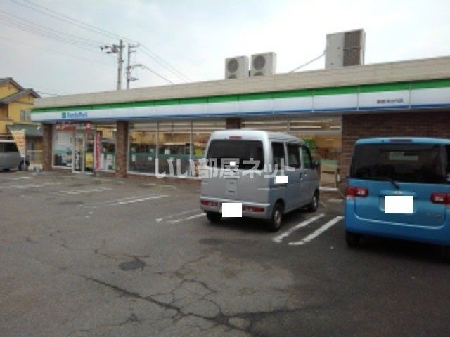コンビニ　ファミリーマート 新居浜庄内店（コンビニ）まで413m