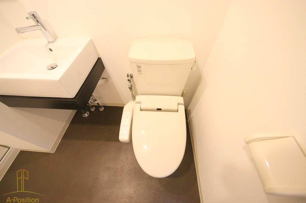 トイレ　エステムコート難波EASTレオルガ