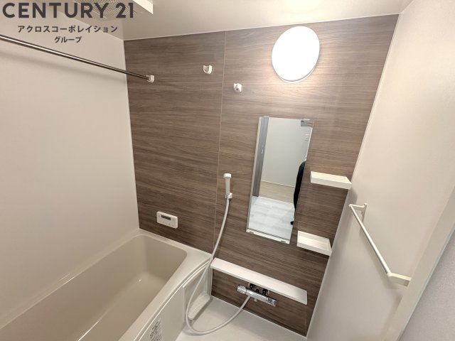 バス・シャワールーム　ゆったり落ち着けるトイレです