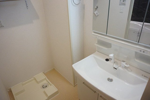 洗面設備　忙しい朝には欠かせない洗面所です