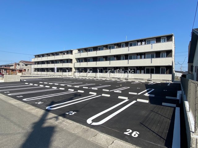 建物外観　【カーサ八代】外観