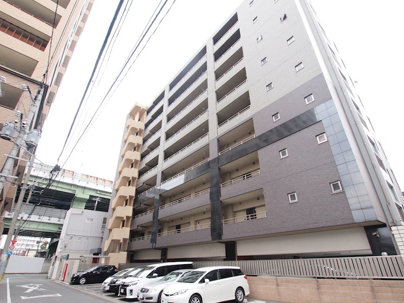 建物外観　人気の西エリア！築浅マンションです。