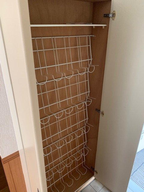 玄関　下駄箱付