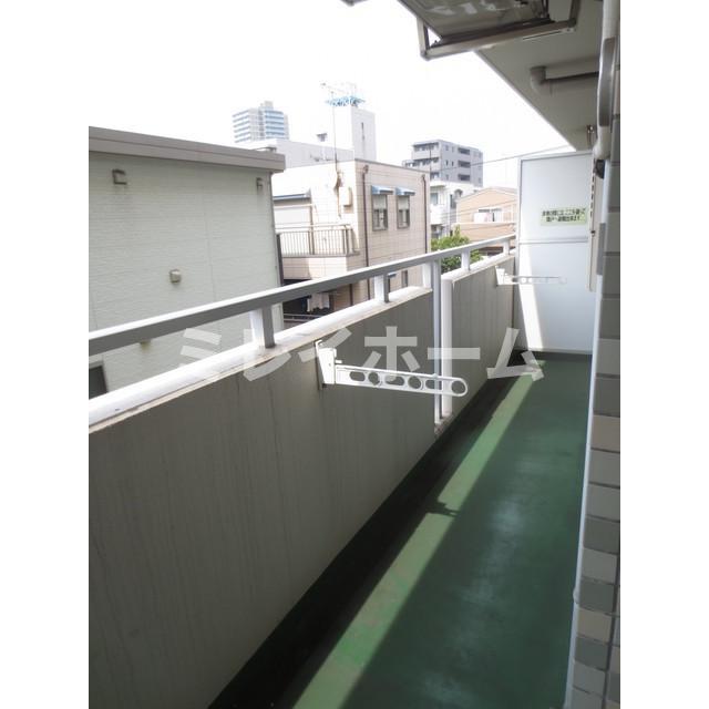 バルコニー　同建物内、別のお部屋の参考写真になります。