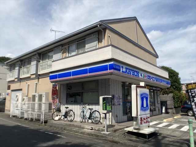 コンビニ　ローソン×スリーエフ（コンビニ）まで1591m