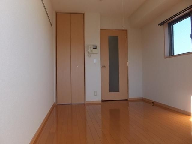 その他部屋・スペース　洋室６．５帖の１Ｋタイプ