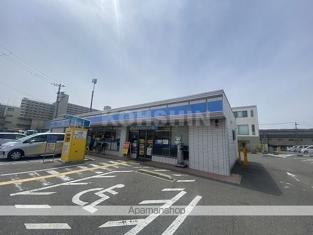 コンビニ　ローソン（コンビニ）まで611m