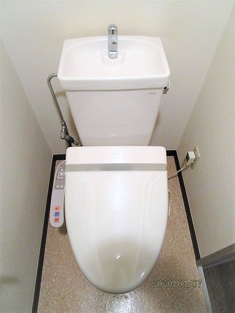 トイレ　参考画像