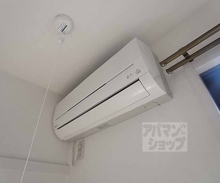 その他設備　エアコン装備
