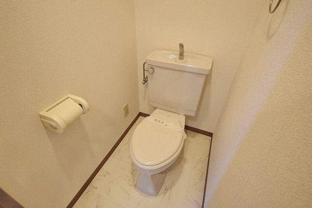 トイレ　★清潔感のあるトイレです★