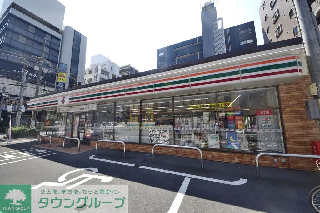 コンビニ　セブンイレブン草加氷川町店（コンビニ）まで60m