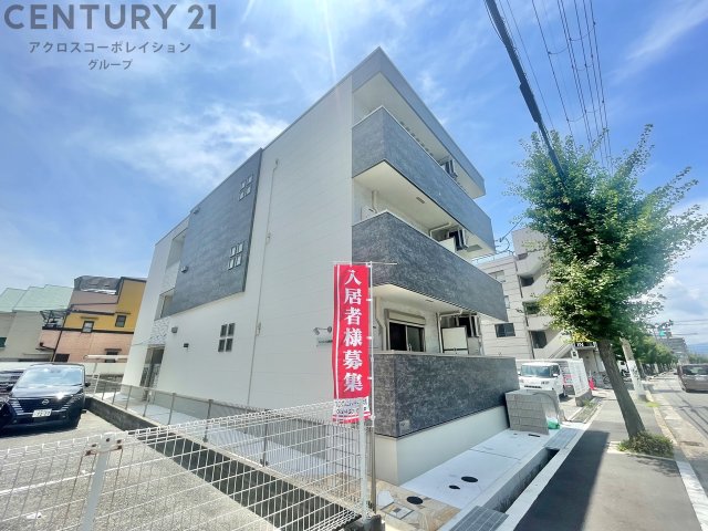 建物外観　オートロック付きで安心！宅配BOX付きで便利！