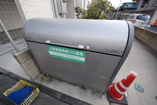 その他設備　敷地内ごみ置場