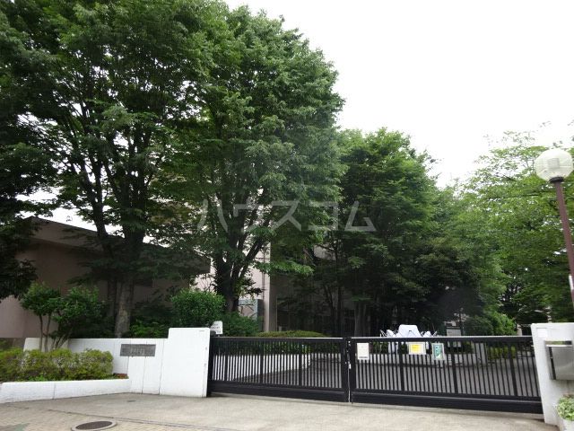 高校・高専　東京都立足立東高等学校（高校・高専）まで1148m