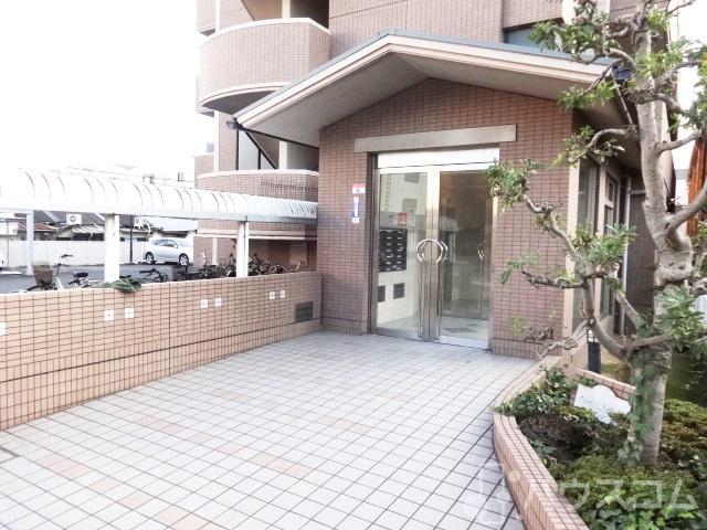 エントランス　お帰りなさいませ。