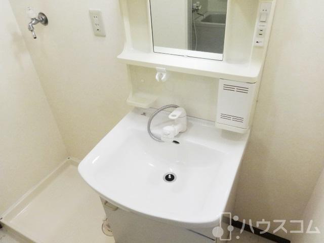 洗面設備　清潔感いっぱい◎
