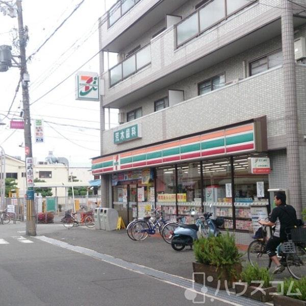 コンビニ　セブン-イレブン豊中服部豊町１丁目店（コンビニ）まで200m