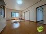 居室・リビング　広くてキレイなお部屋が広がっていて、充実した生活が送れそう。