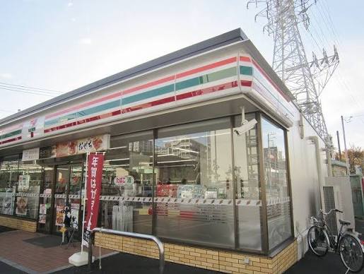 コンビニ　セブンイレブン板橋高島平9丁目店（コンビニ）まで63m