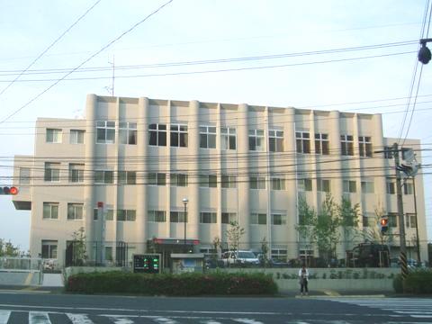 警察署・交番　港北警察署（警察署・交番）まで1068m