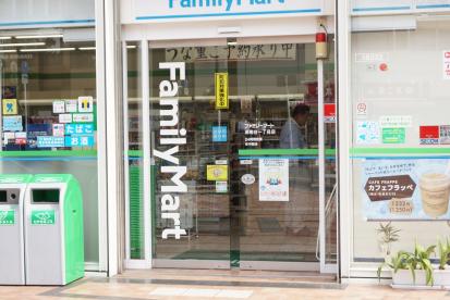 コンビニ　ファミリーマート 湘南台一丁目店（コンビニ）まで162m