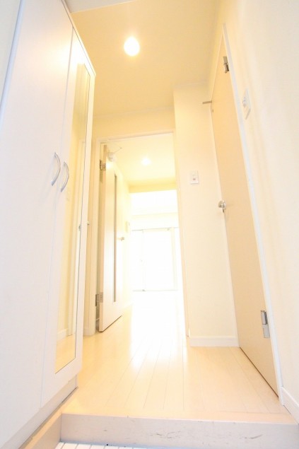 玄関　別部屋参考写真。現状優先。