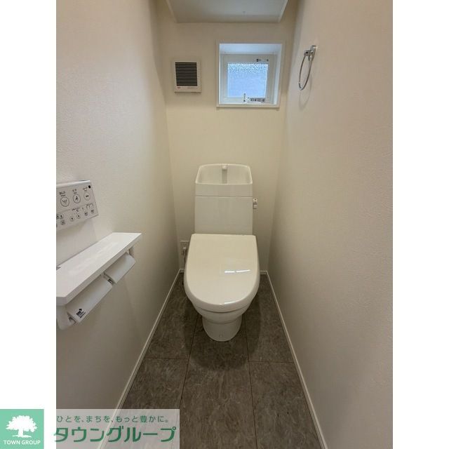東武野田線 豊春駅 徒歩14分 2階建 築1年のトイレ写真