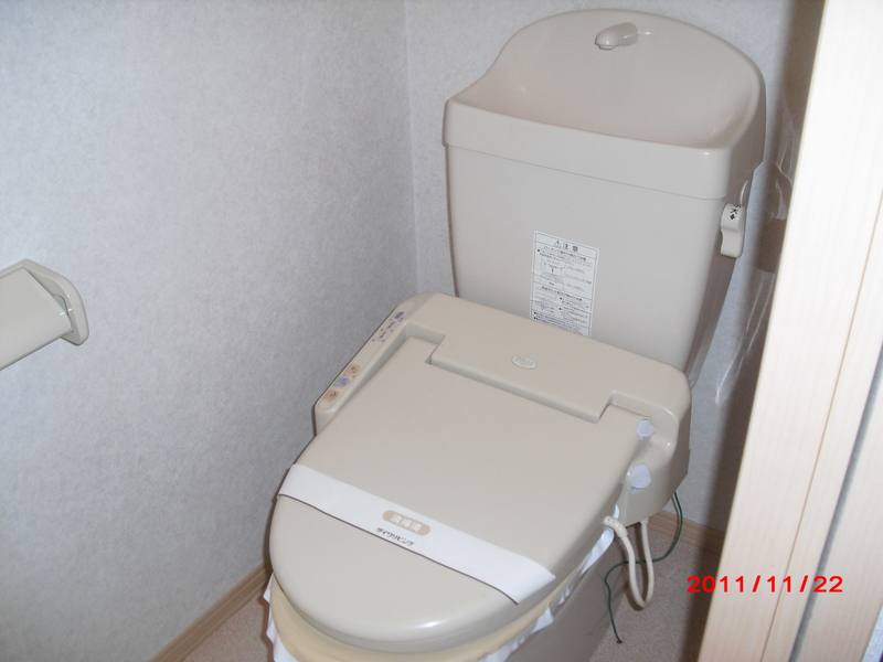 大阪モノレール本線 少路駅 徒歩15分 2階建 築24年のトイレ写真