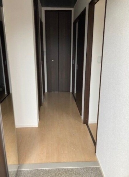 玄関　図面と現状に相違がある場合には現状を優先