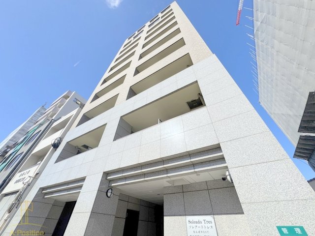 建物外観　ソレアードトレスなんばWEST