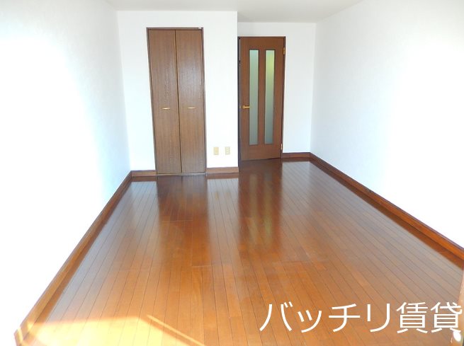 居室・リビング　＊別部屋の為イメージ、現状を優先致します。