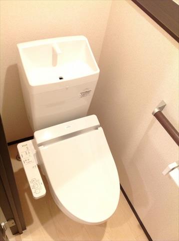 クレイノミカミのトイレ写真