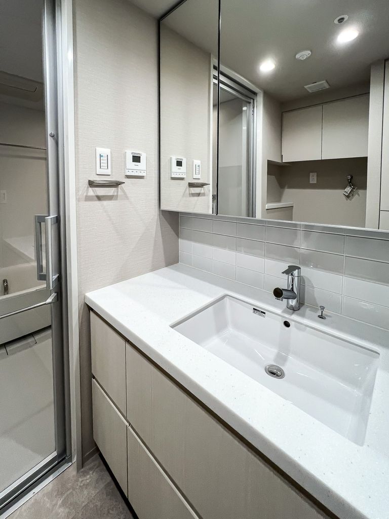 洗面設備　同タイプ別部屋の写真です。